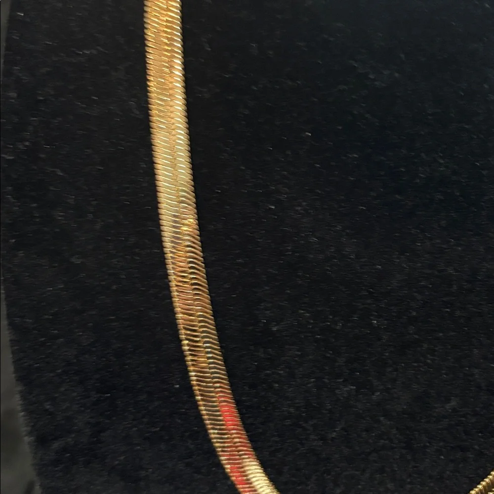 Necklace - Picture 2 of 5